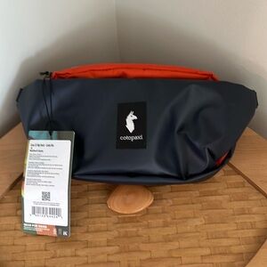 Cotopaxi Corp 2L Hip Pack - NWT